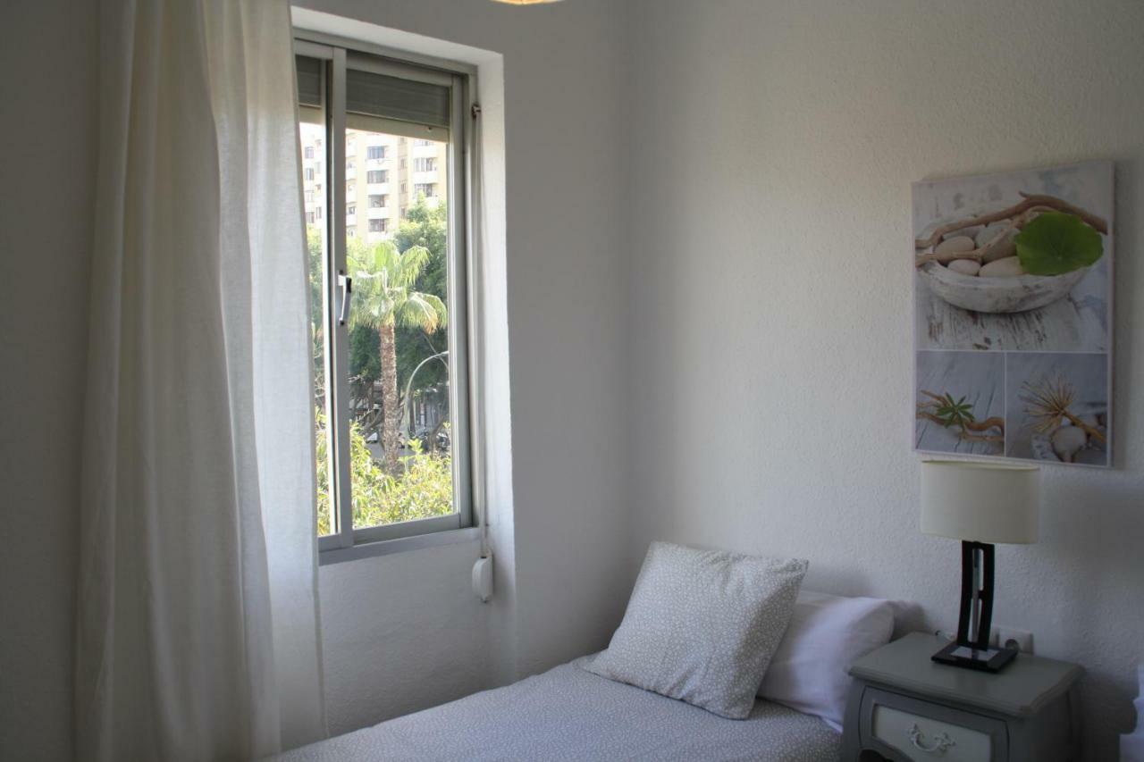 Apartamento Tia Maria Apartman Málaga Kültér fotó